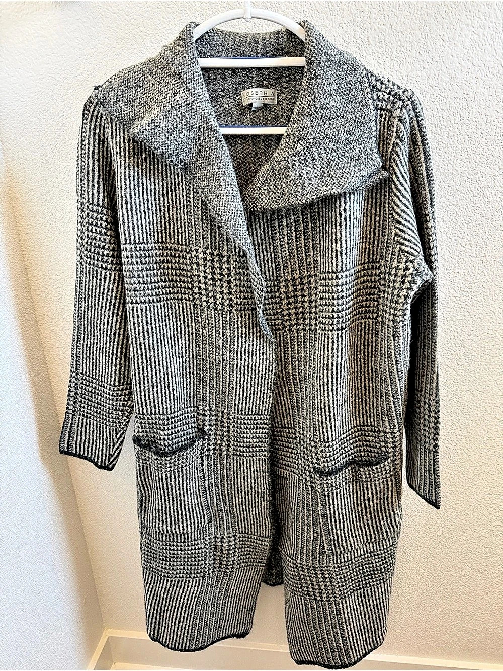 NWT Joseph A Striped Knit Sweater Coat in Gray & Black
Size Small
